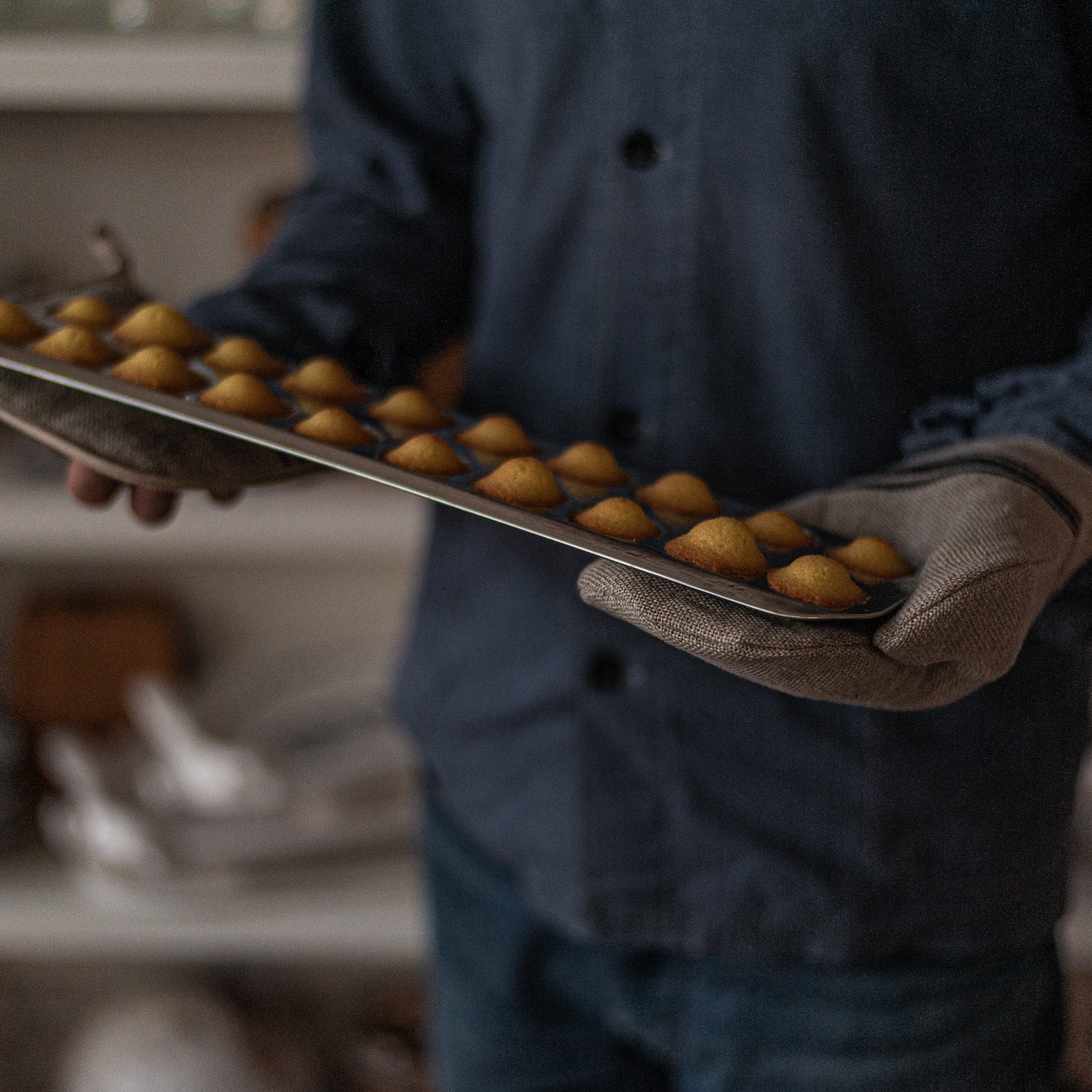 20 Mini Madeleine Baking Sheet